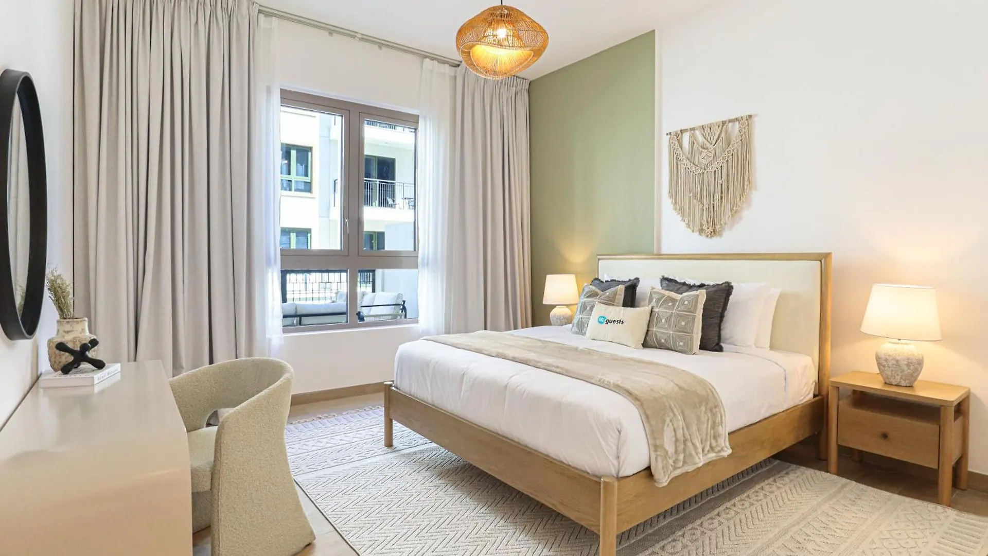 Higuests - Luxurious Boho Beach 2Br Apartment In La Mer Dubaj 0*,