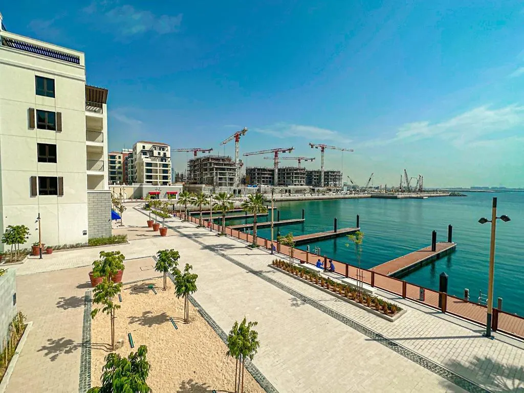 Higuests - Luxurious Boho Beach 2Br Apartment In La Mer Dubaj
