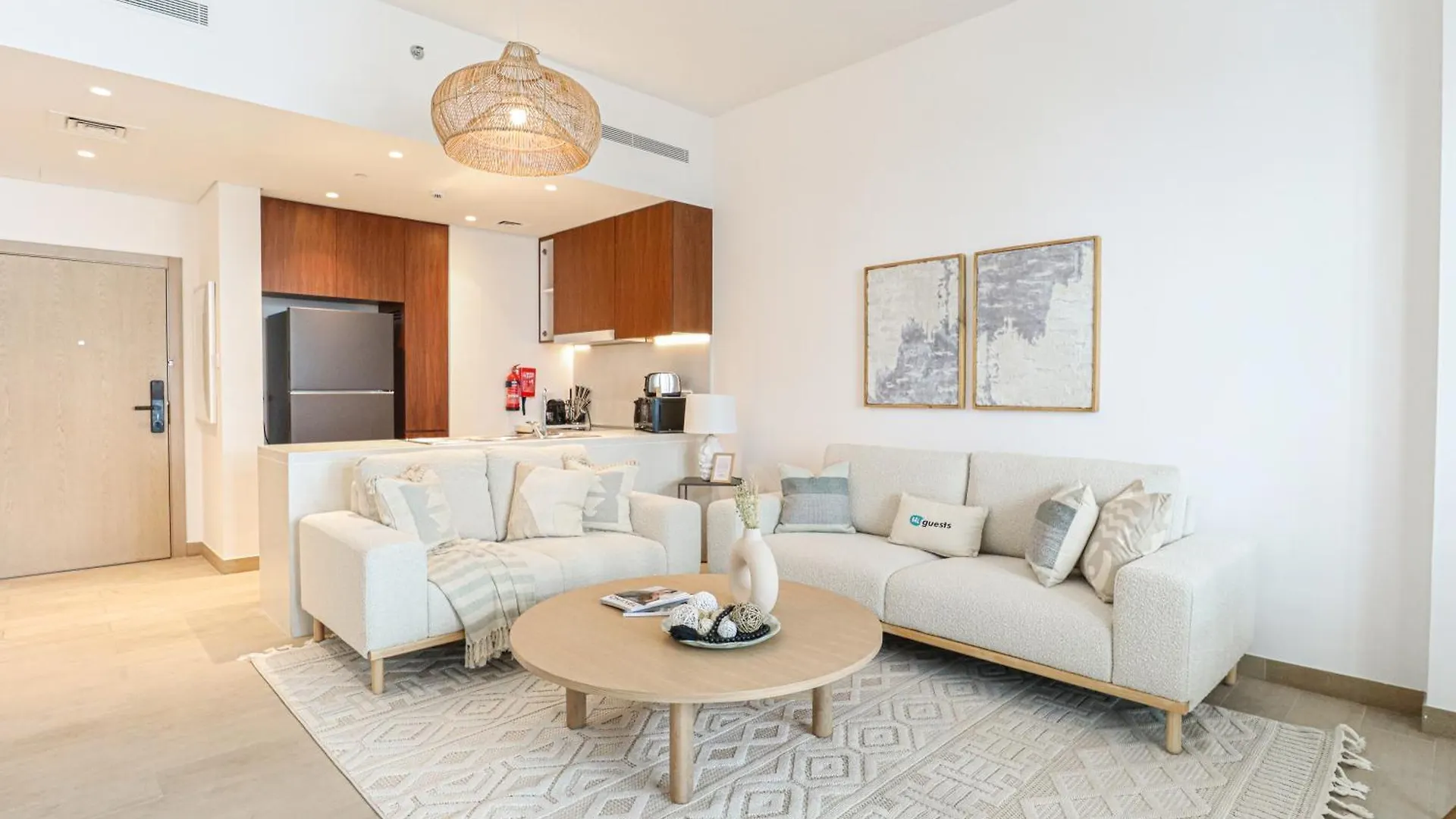 Higuests - Luxurious Boho Beach 2Br Apartment In La Mer Dubai 0*,