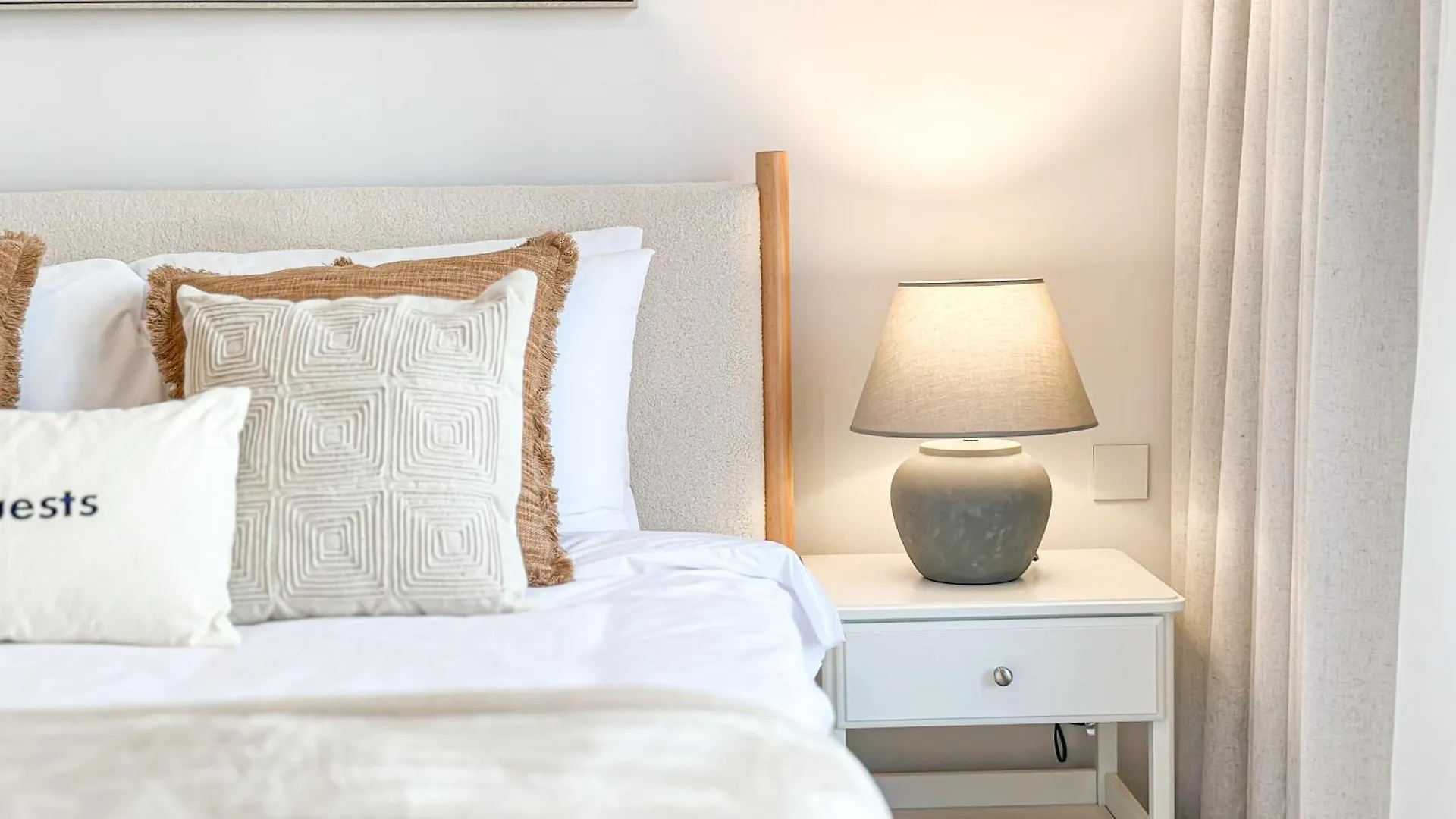 Higuests - Luxurious Boho Beach 2Br Apartment In La Mer Dubai